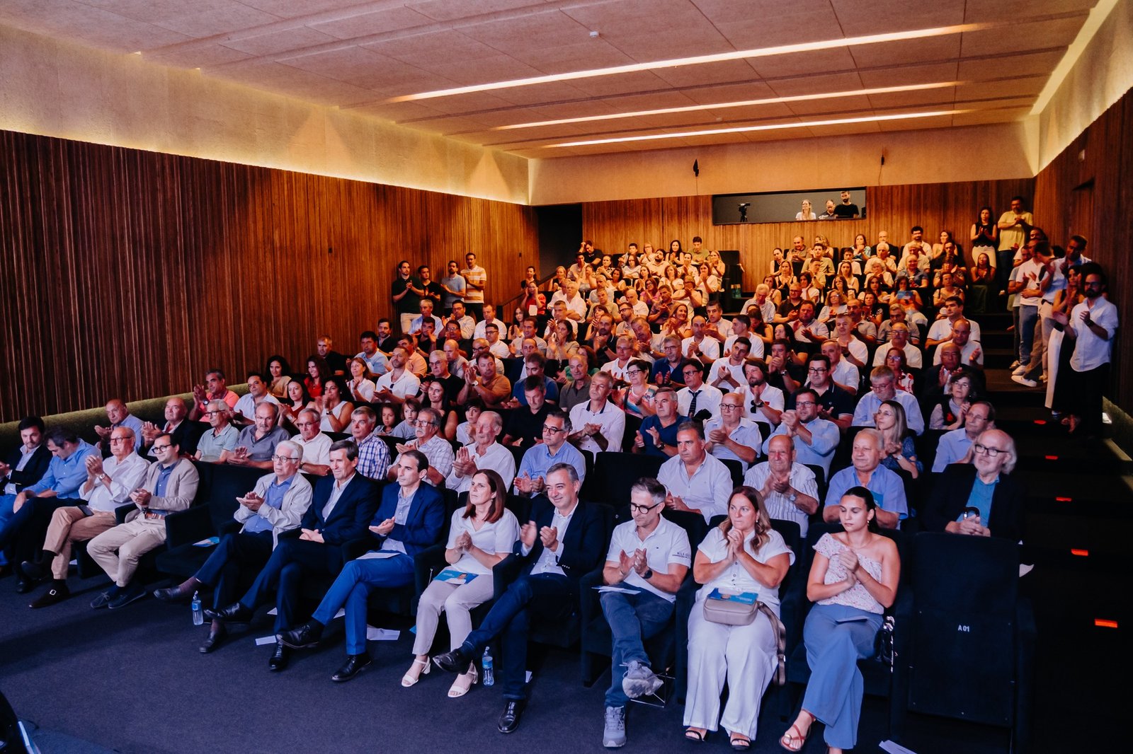 Comissão de Mérito da Candidatura Peixoto Lima ’25 Apresentada em Auditório Marcelo Rebelo de Sousa Lotado