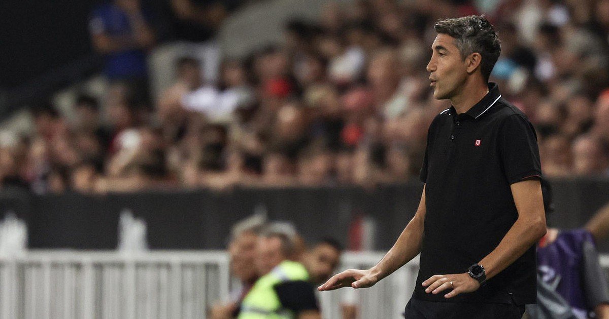 Bruno Lage explica revés contra Qarabag e solicita "análise interna e externa" no Benfica