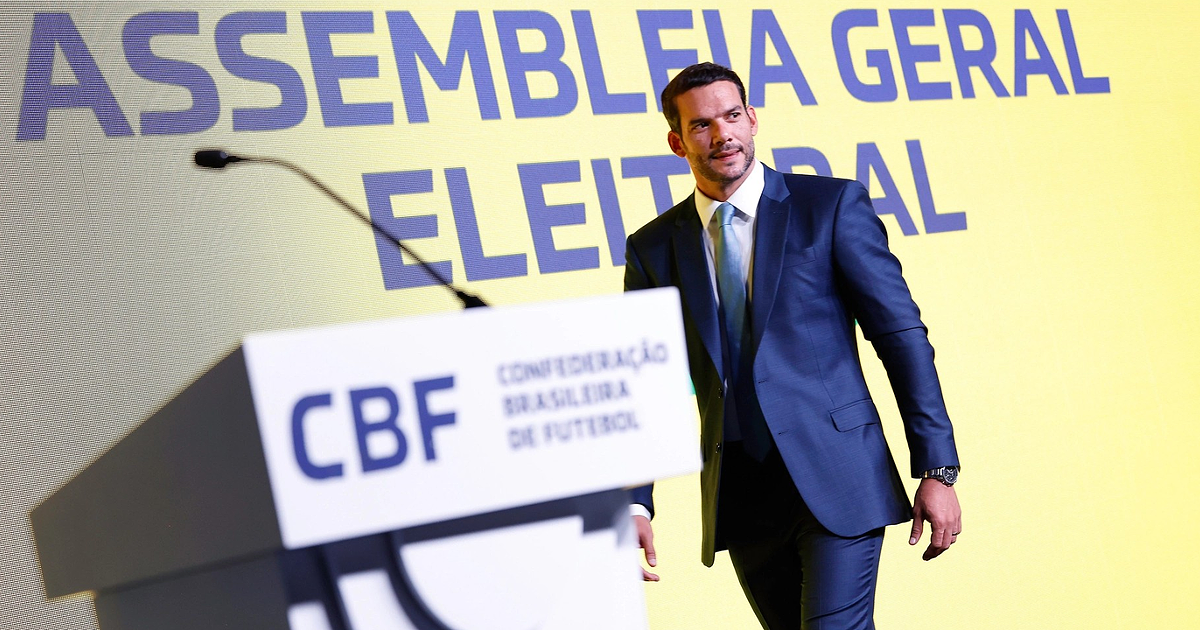 Líder da CBF aborrecido na Bolívia: "Competimos contra os juízes, a segurança e os assistentes