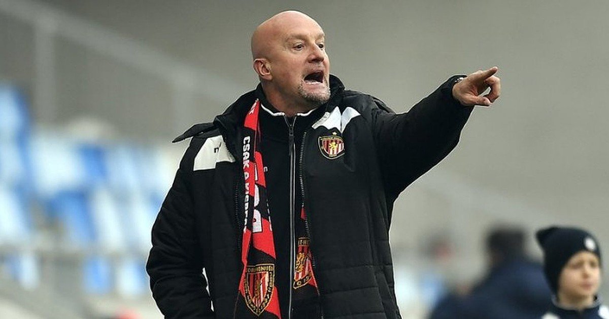 Não sou Buda. Ele é quem realiza prodígios...