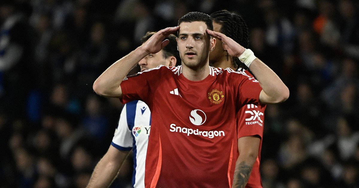 Diogo Dalot restabelece-se e torna-se alternativa para Ruben Amorim no Manchester United