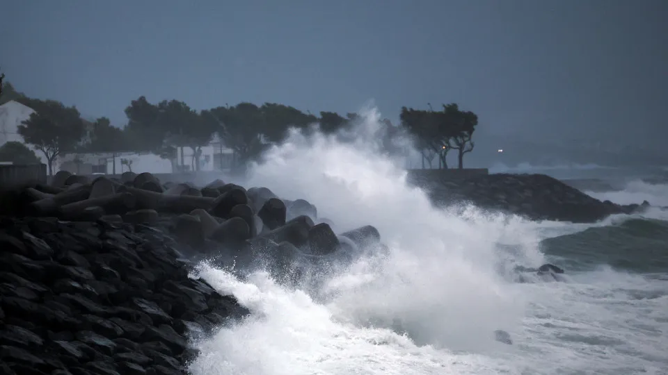 Azores: Avaliação Final Aponta 255 Ocorrências Durante a Passagem de Gabrielle