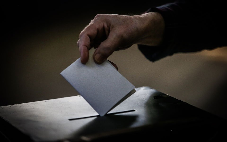 Apoio europeu garante predominância total na Moldávia com desempenho acima de 50% nas eleições legislativas