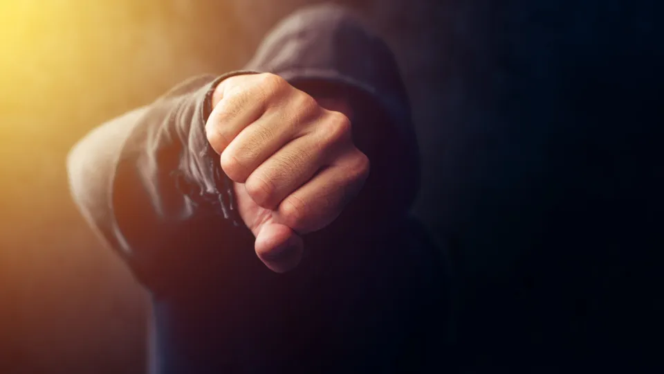 Jovens Internos Julgados por Agressões a Monitores em Beja