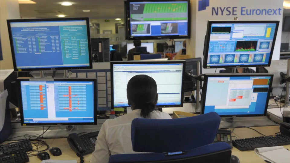 PSI em queda com BCP recuando 0,85% - Pulso do Mercado