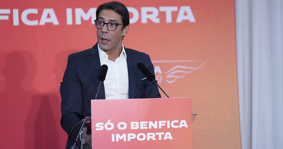 Benfica detalha situação Conti e afirma que rejeitou proposta do Lokomotiv Moscovo.