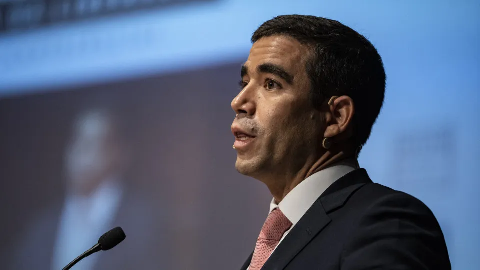 Programa de assinatura gratuita de jornal para jovens 'não teve sucesso'" - PPulse