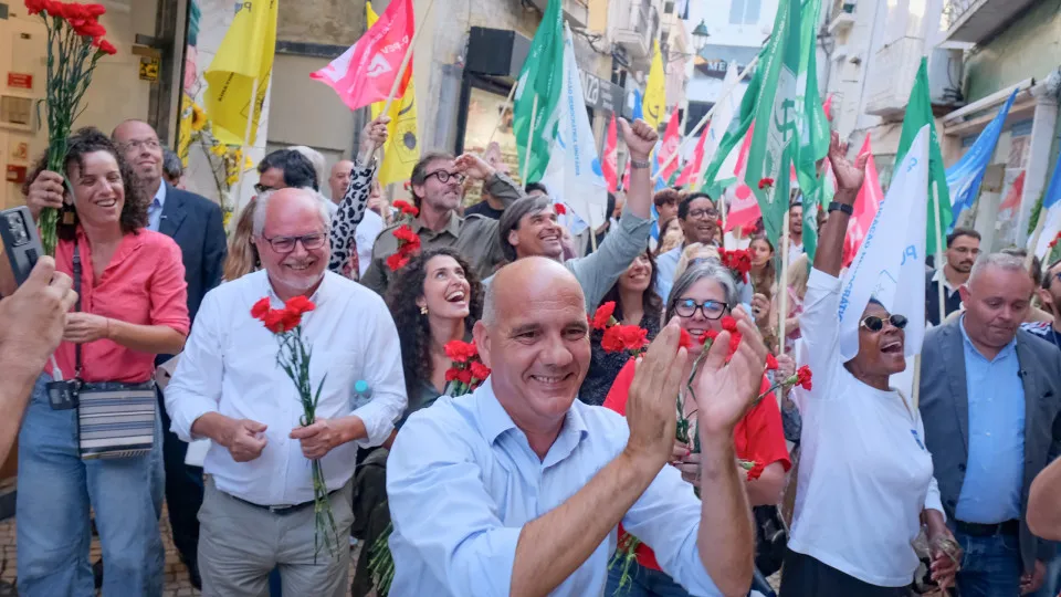 Raimundo acha incompreensível que o PS reconheça viabilizar a OE.