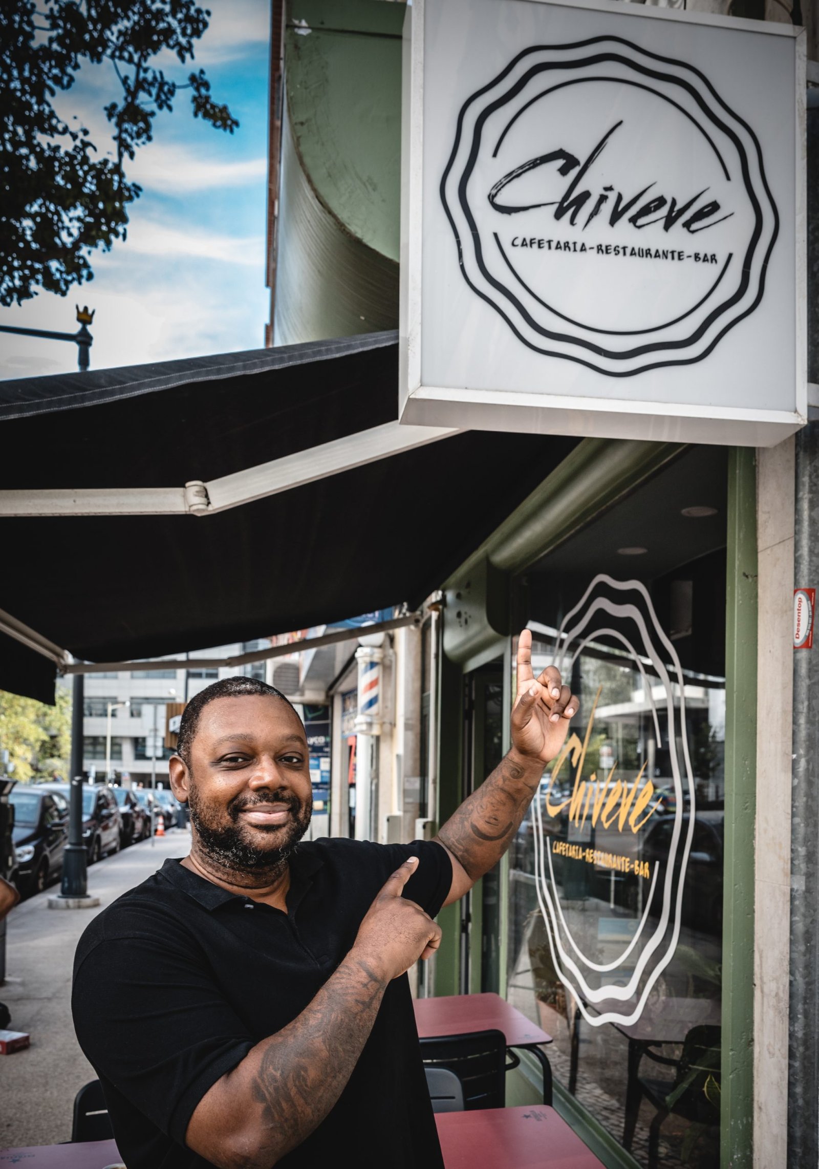 O Destino Saboroso: Uma Profecia Realizada pela Magia da Culinária Moçambicana