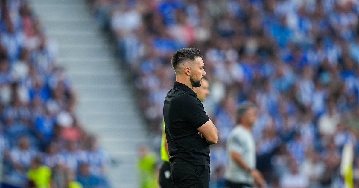 Farioli salienta "teste de competência" do FC Porto, Borja Sainz confessa: "Este foi o encontro mais desafiador que realizamos em casa