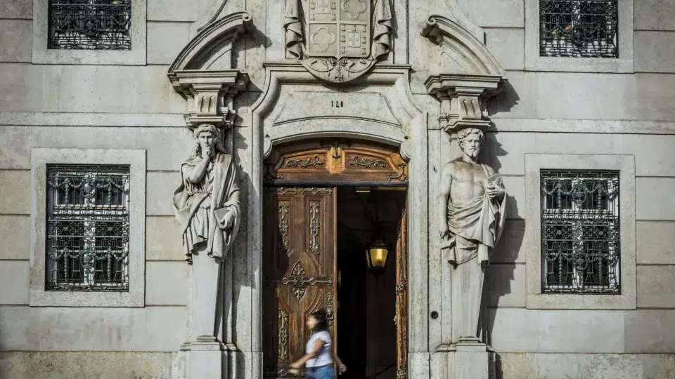 Magistrados pedem ao Governo que "atente" às suas necessidades - PPulse