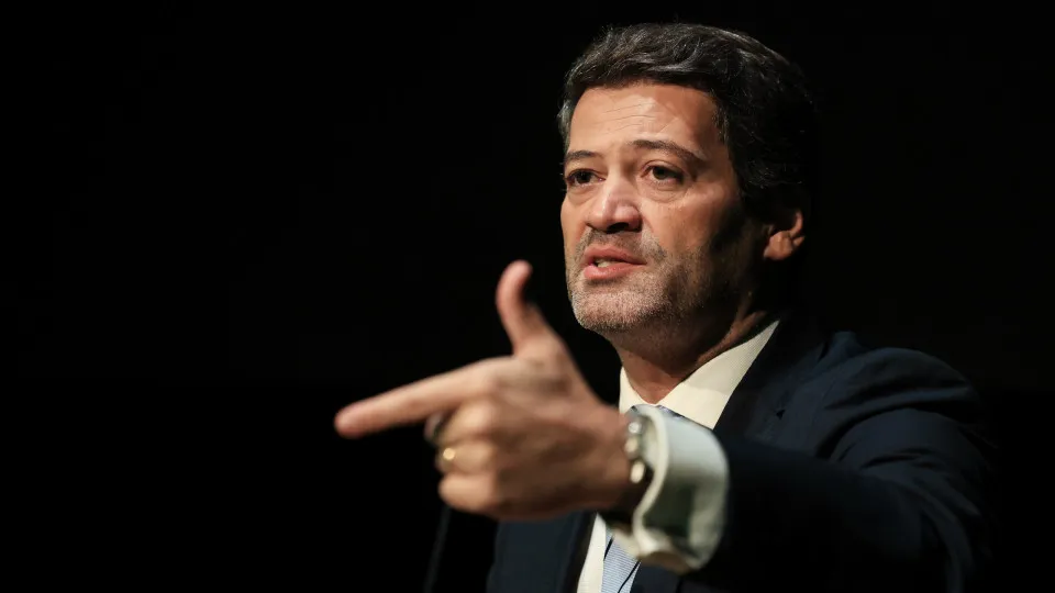 Ventura responsabiliza o Executivo se Portugal atingir uma greve geral.