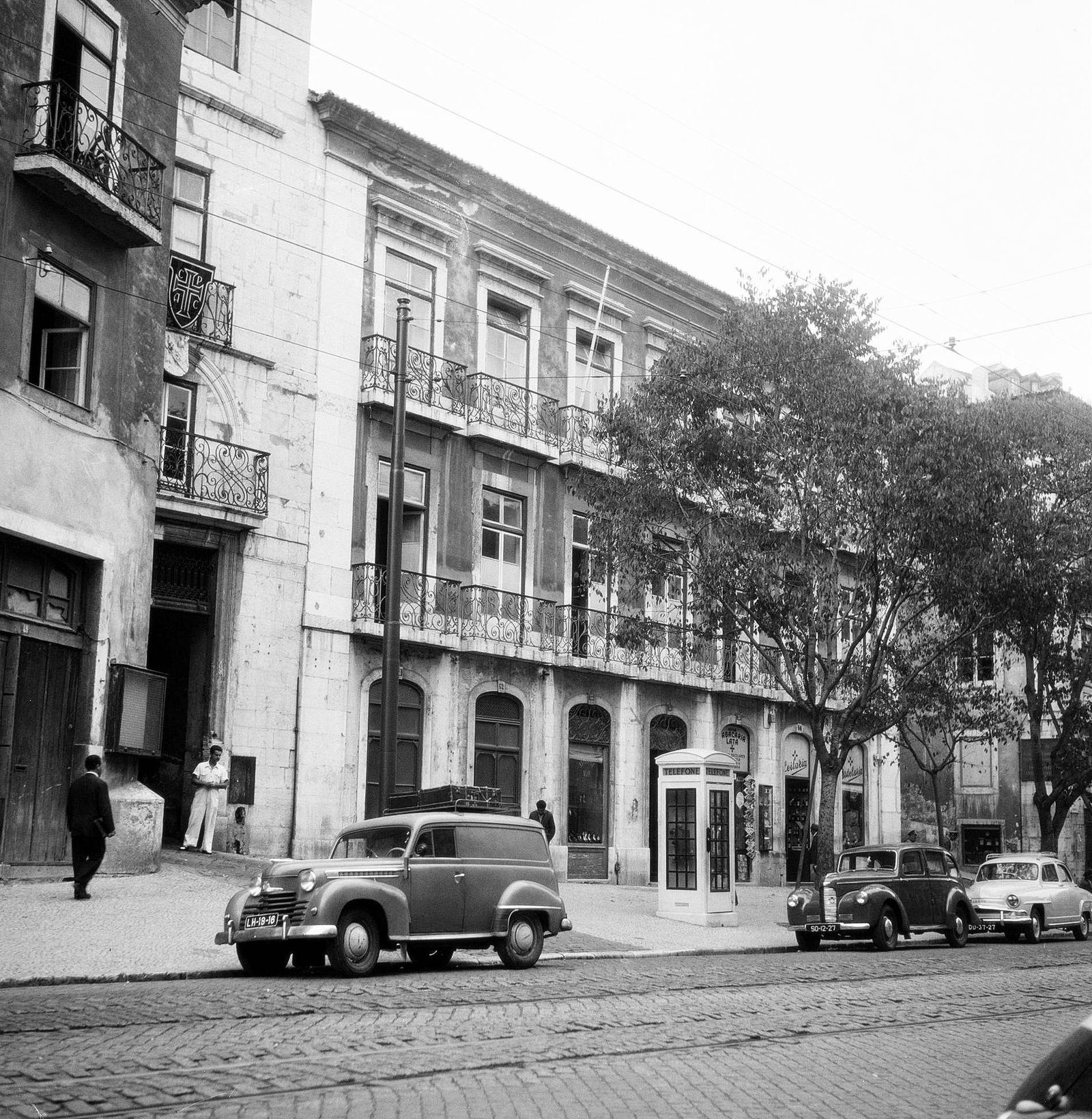 B.Leza: 10 Instantes para Compreender 30 Anos de Narrativa