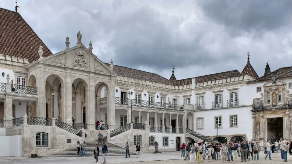 Conhecimento regional aprimora a sustentabilidade das pesqueiras interconectadas.