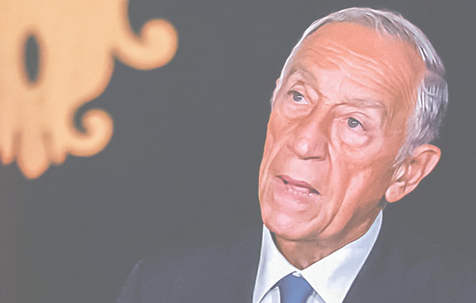 Marcelo Rebelo de Sousa em Monitoramento no Hospital de São João