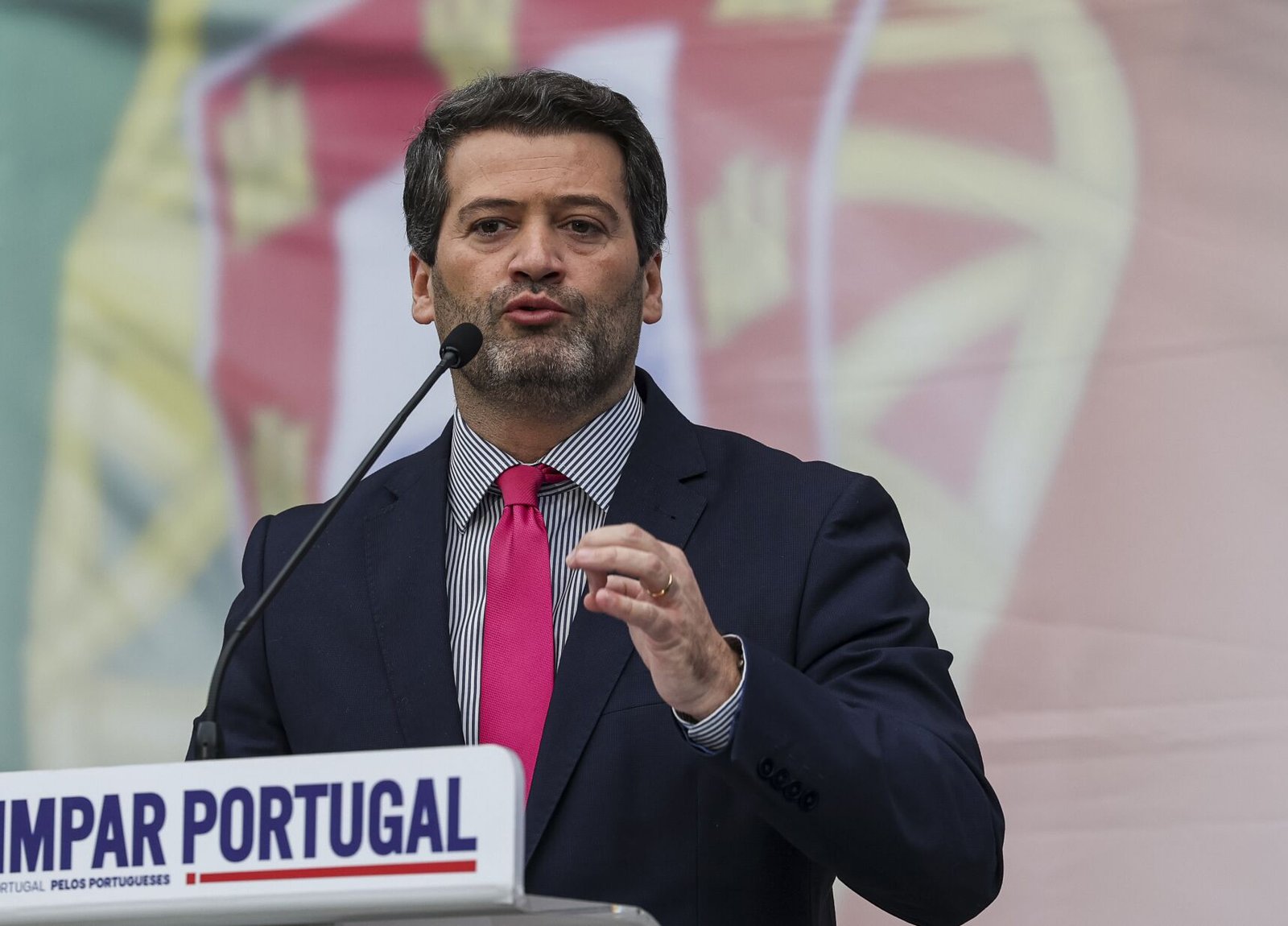 Ventura denuncia Montenegro de pretender "fantoche" em Belém e de estar receoso