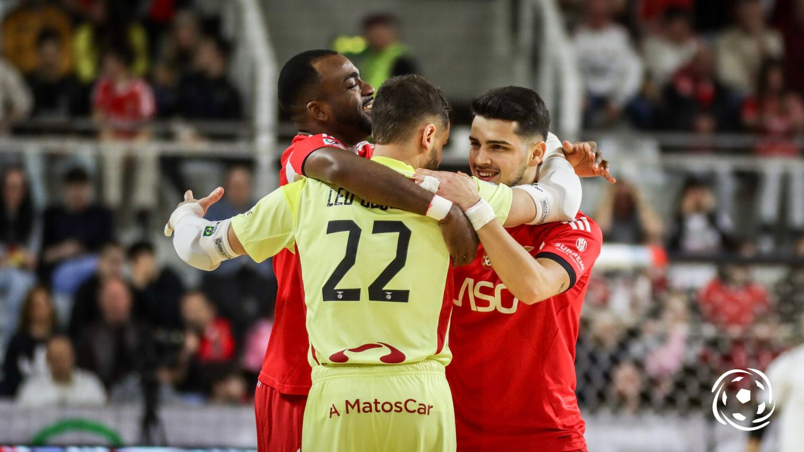 Benfica vence disputa contra Barcelona e assegura jogador brasileiro como contratação para a próxima época