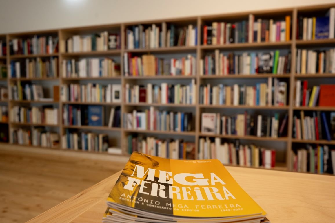 A nova biblioteca homenageia o orientador da Expo