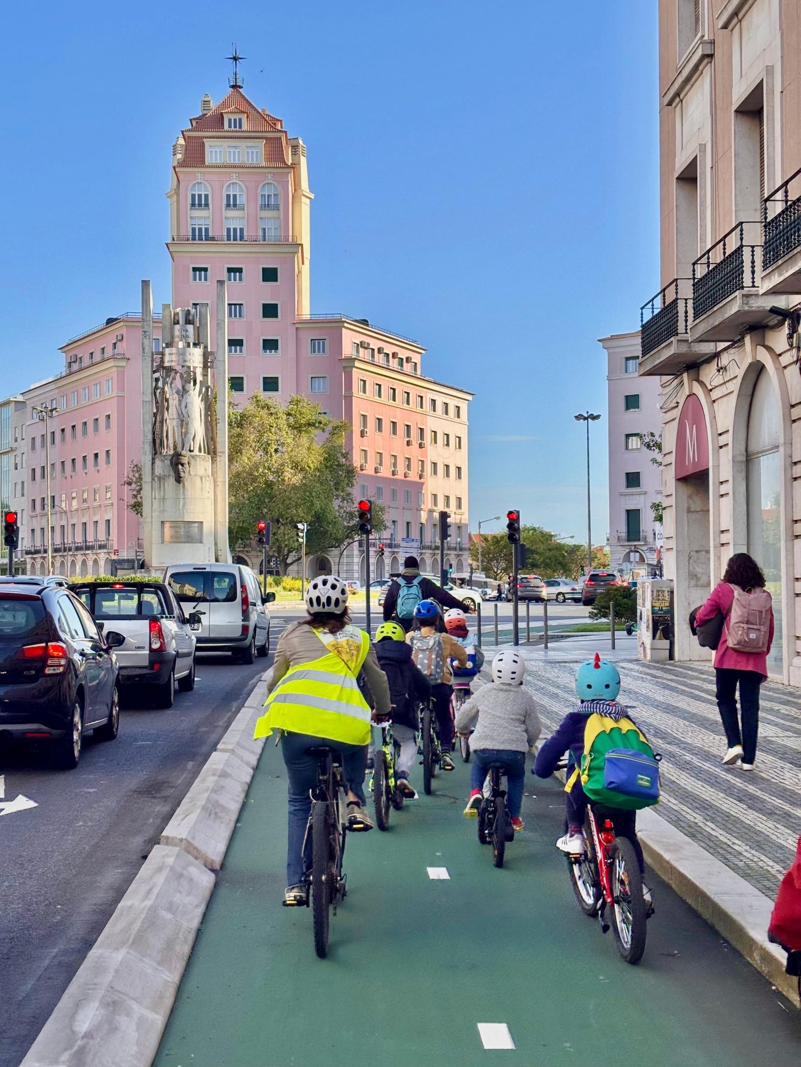 Bicicletas nas calçadas trazem memórias à cidade de Lisboa, porém o ano começou com desafios.