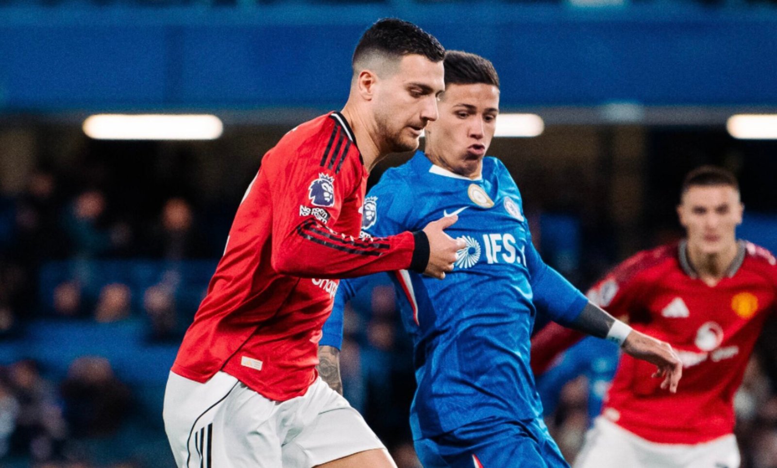 Diogo Dalot após o triunfo contra o Chelsea: «Isto é o básico que devemos oferecer ao time, após tudo o que enfrentámos»