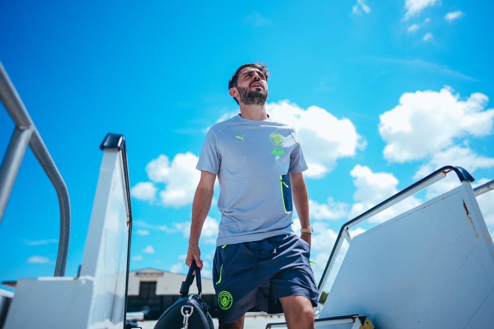 Bernardo Silva pretende esclarecer seu destino antes da Copa do Mundo 2026