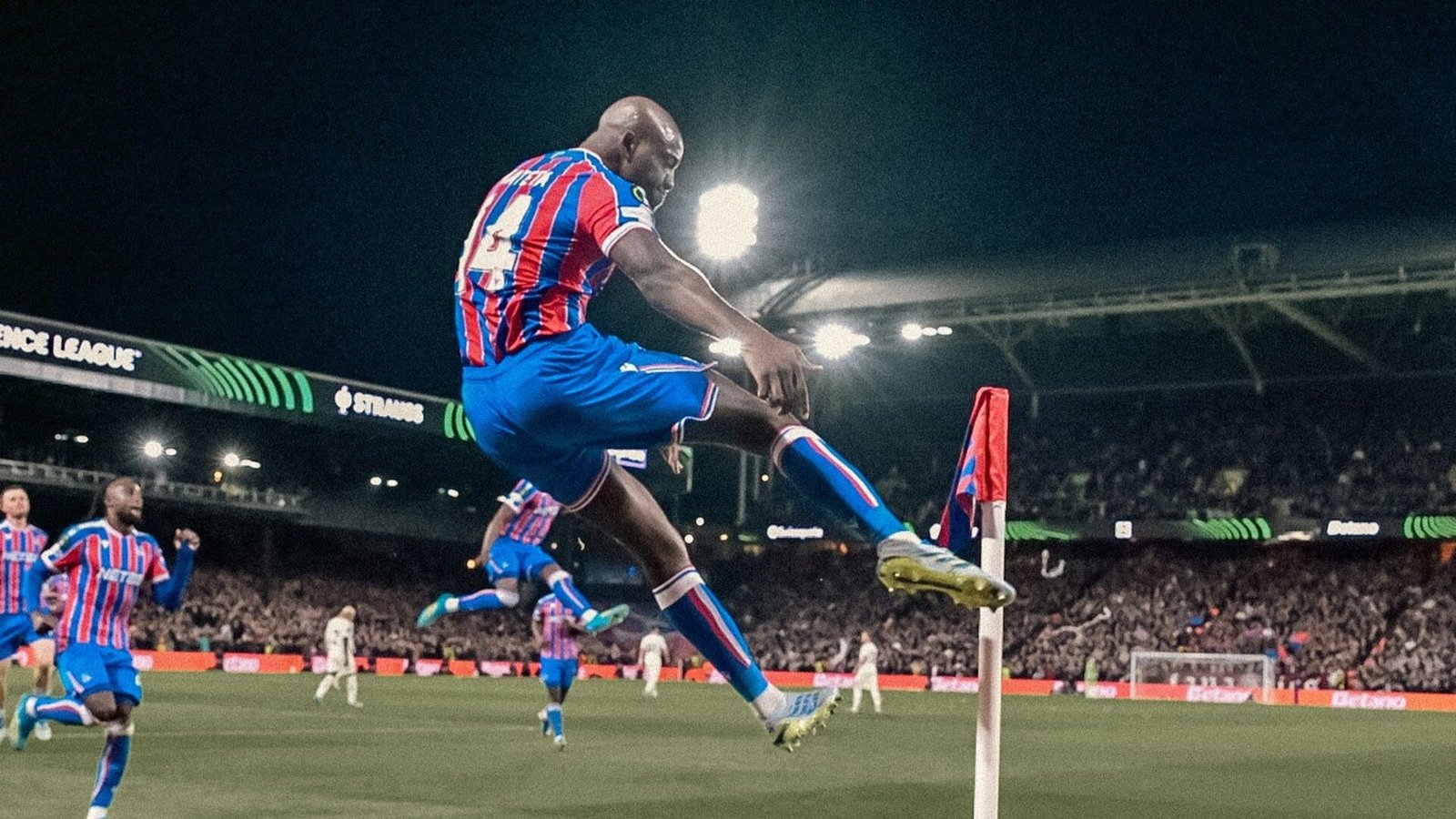 Crystal Palace triunfa sobre Fiorentina em emocionante jornada de triunfos domésticos: confira os placares da partida de ida das quartas de final da Liga Conferência.