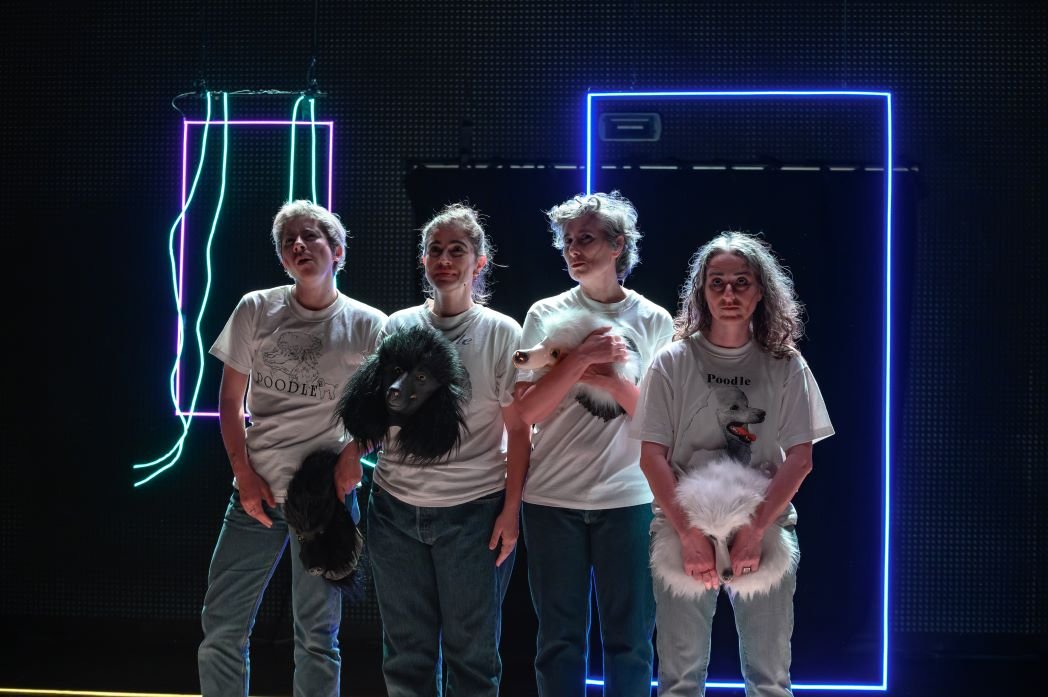 Quatro 'garotos' extremamente viris