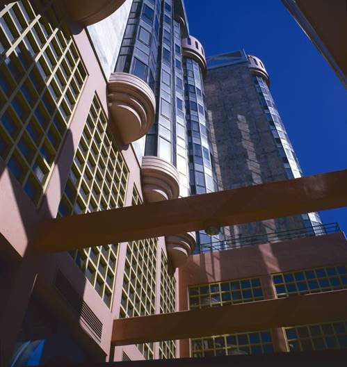 Amoreiras: um bairro no coração urbano há quatro décadas