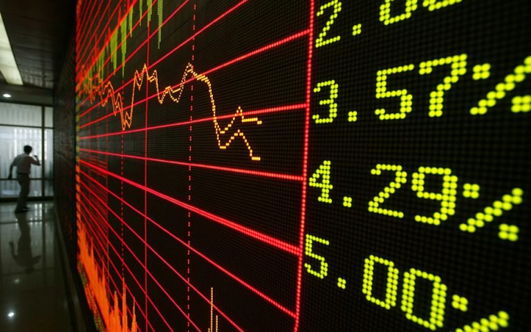 Mercados de Lisboa e Europa seguem em queda por causa de altas estimativas corporativas.