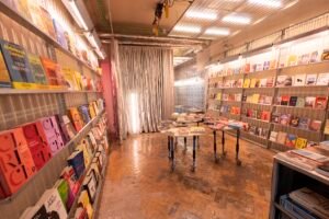 Seis lojas literárias temáticas em Lisboa