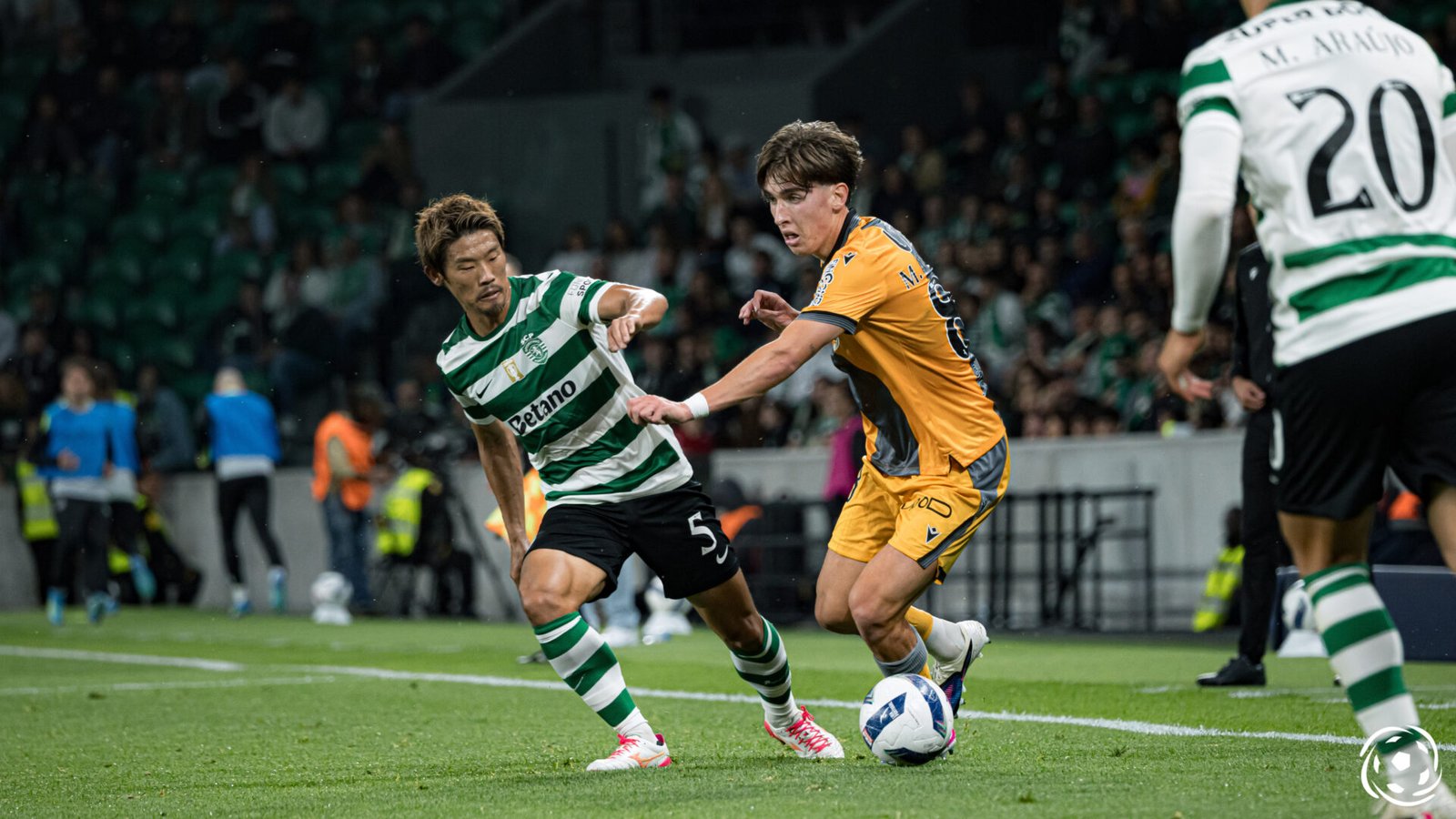 Hidemasa Morita a um passo do Leeds United: confira a extensão do acordo do volante do Sporting na equipe da Premier League